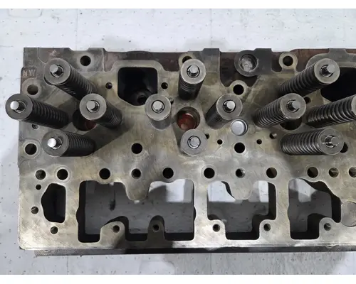 CUMMINS ISM DPF Cylinder Head