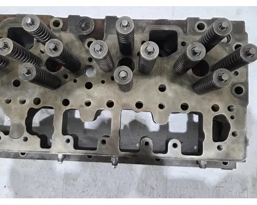 CUMMINS ISM DPF Cylinder Head