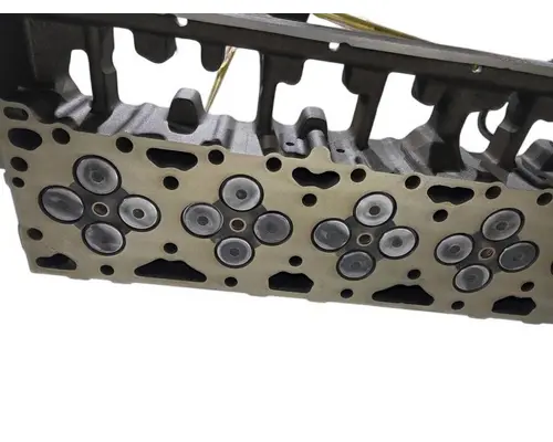 CUMMINS ISM DPF Cylinder Head