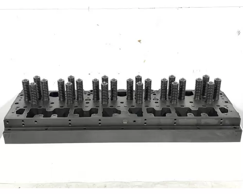 CUMMINS ISM DPF Engine Cylinder Head