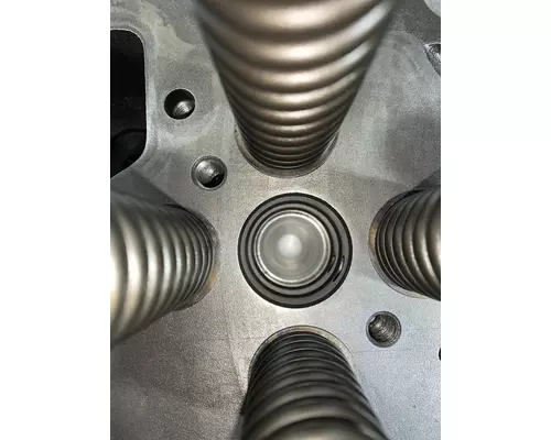 CUMMINS ISM DPF Engine Cylinder Head