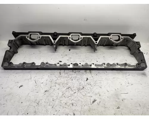 CUMMINS ISM DPF Valve Cover Base