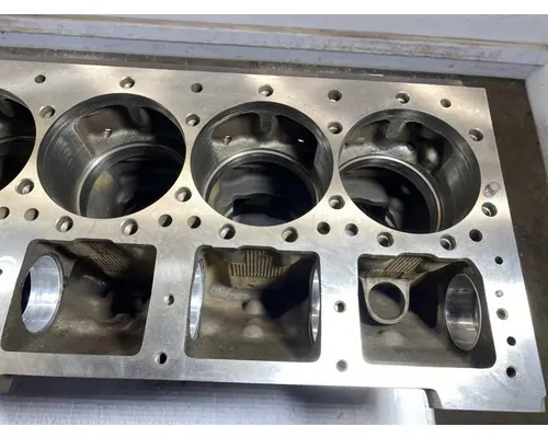 CUMMINS ISM EGR Cylinder Block