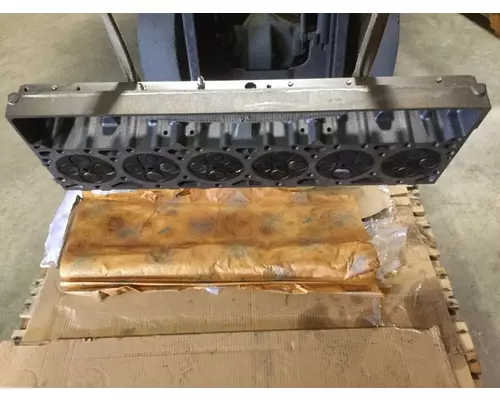 CUMMINS ISM11 CYLINDER HEAD