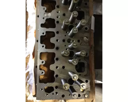 CUMMINS ISM11 CYLINDER HEAD