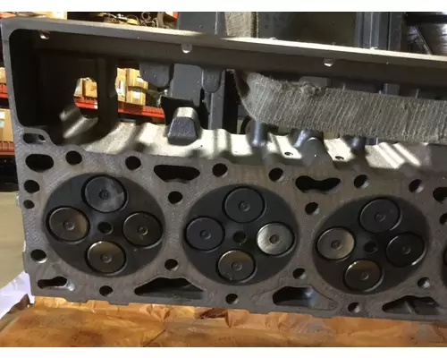 CUMMINS ISM11 CYLINDER HEAD