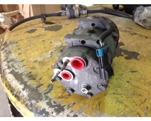 CUMMINS ISM Air Conditioner Compressor