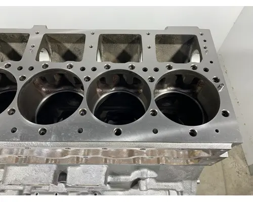CUMMINS ISM Cylinder Block