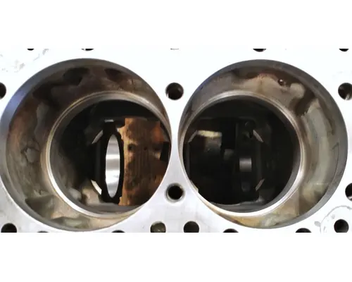 CUMMINS ISM Cylinder Block