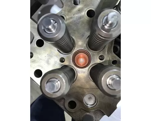 CUMMINS ISM Cylinder Head