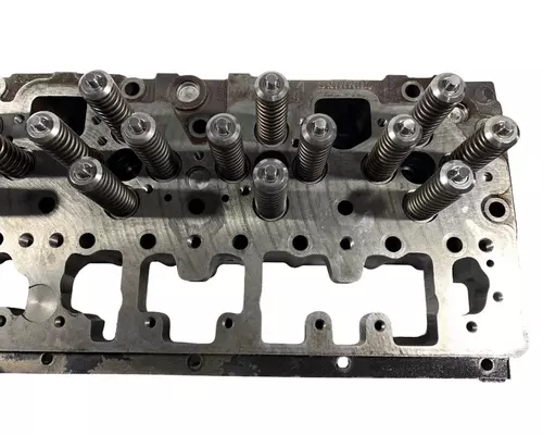 CUMMINS ISM Cylinder Head