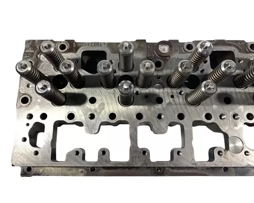 CUMMINS ISM Cylinder Head