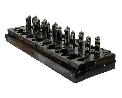 CUMMINS ISM Cylinder Head