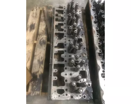 CUMMINS ISM Cylinder Head