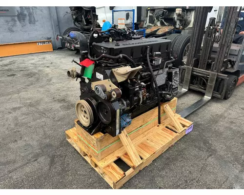 CUMMINS ISM Engine Assembly