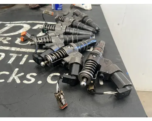 CUMMINS ISM Fuel Injector