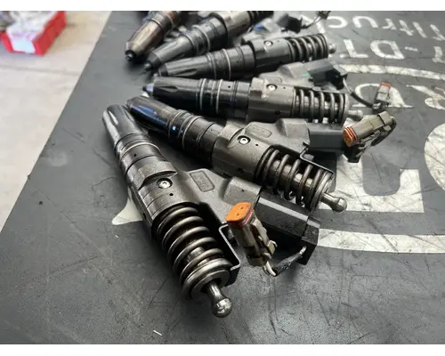 CUMMINS ISM Fuel Injector