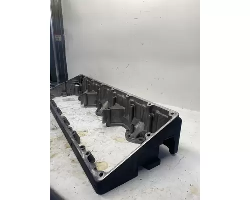 CUMMINS ISM Valve Cover Base