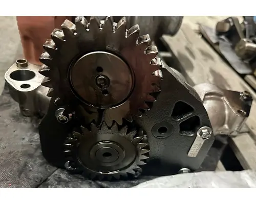 CUMMINS ISX 450ST Oil Pump