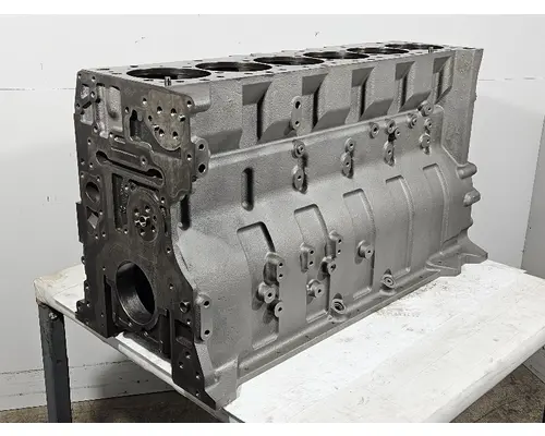 CUMMINS ISX DPF Cylinder Block