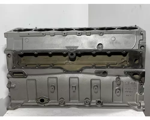 CUMMINS ISX DPF Cylinder Block