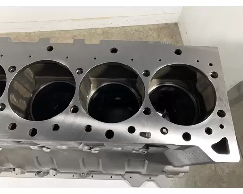 CUMMINS ISX DPF Cylinder Block