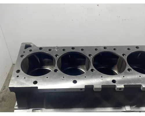 CUMMINS ISX DPF Cylinder Block