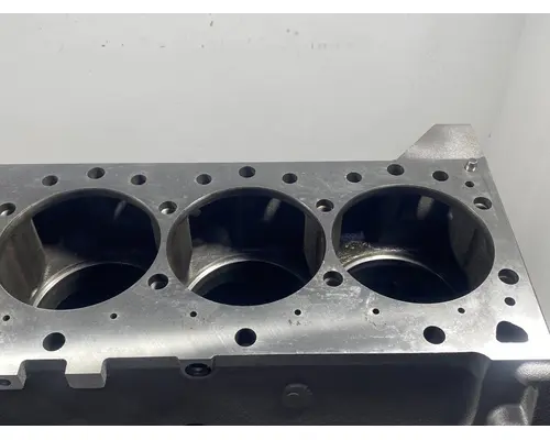 CUMMINS ISX DPF Cylinder Block