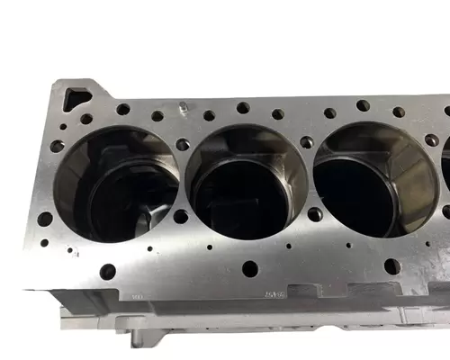 CUMMINS ISX DPF Cylinder Block