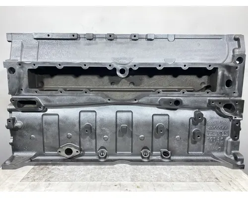 CUMMINS ISX DPF Cylinder Block