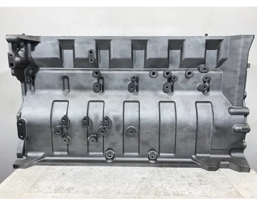 CUMMINS ISX DPF Cylinder Block