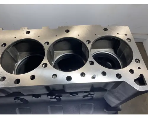 CUMMINS ISX DPF Cylinder Block