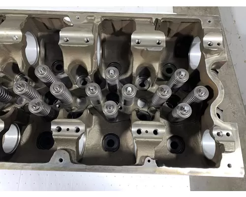 CUMMINS ISX DPF Cylinder Head