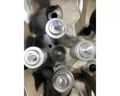 CUMMINS ISX DPF Cylinder Head
