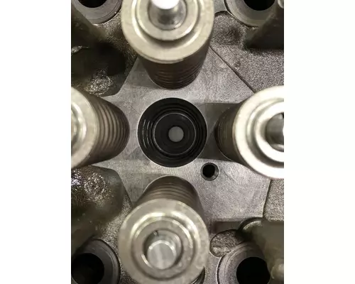 CUMMINS ISX EGR Cylinder Head