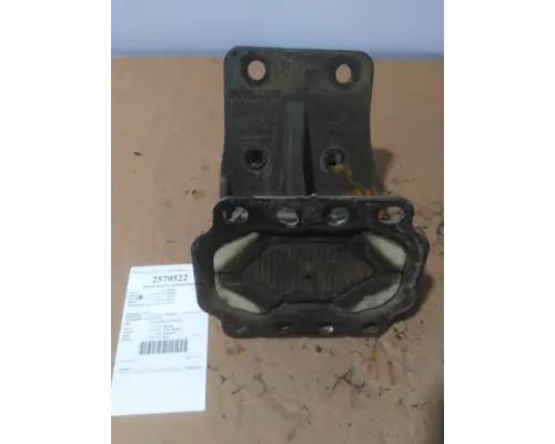 CUMMINS ISX EGR ENGINE MOUNTS, ENGINE (REAR)