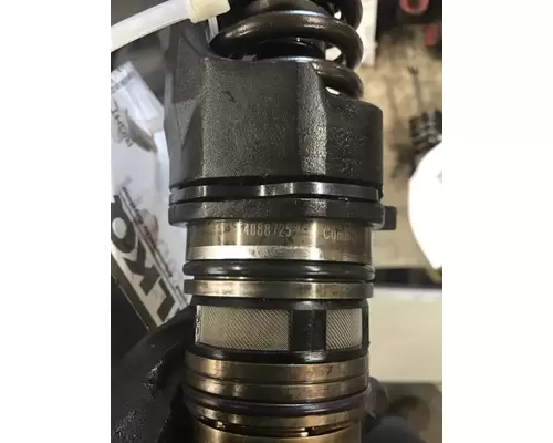 CUMMINS ISX EGR FUEL INJECTOR