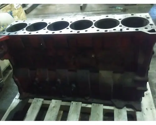 CUMMINS ISX EPA 04 CYLINDER BLOCK