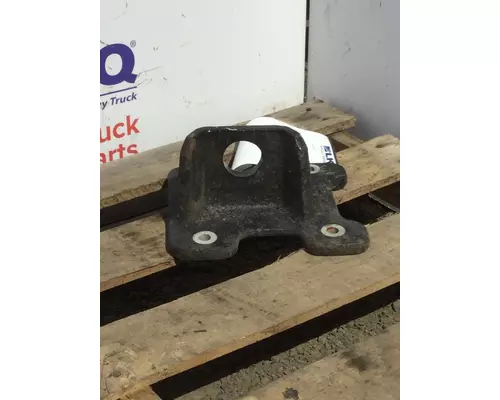 CUMMINS ISX EPA 04 ENGINE MOUNTS, ENGINE (REAR)