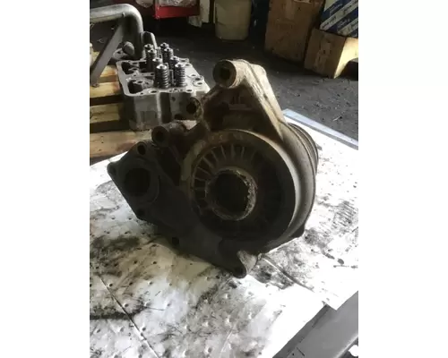 CUMMINS ISX EPA 04 WATER PUMP