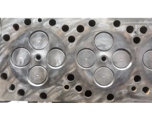 CUMMINS ISX12 Cylinder Head