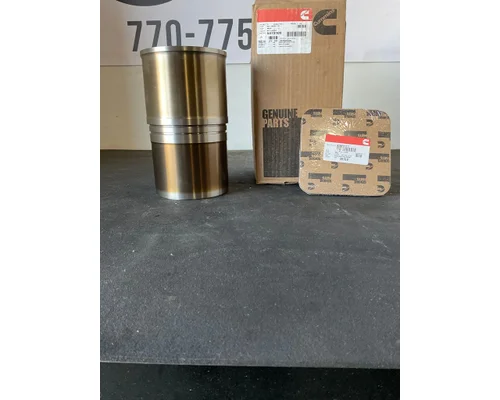 CUMMINS ISX12 Water Manifold