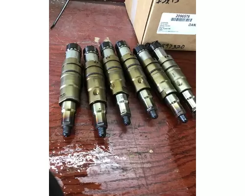 CUMMINS ISX15 3937 FUEL INJECTOR