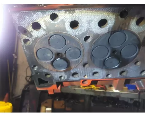 CUMMINS ISX15 CYLINDER HEAD