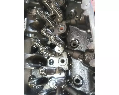 CUMMINS ISX15 CYLINDER HEAD