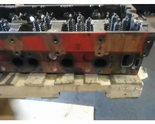 CUMMINS ISX15 CYLINDER HEAD