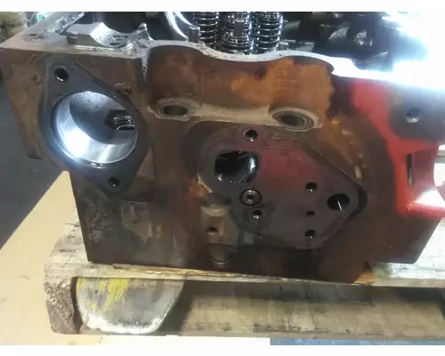 CUMMINS ISX15 CYLINDER HEAD