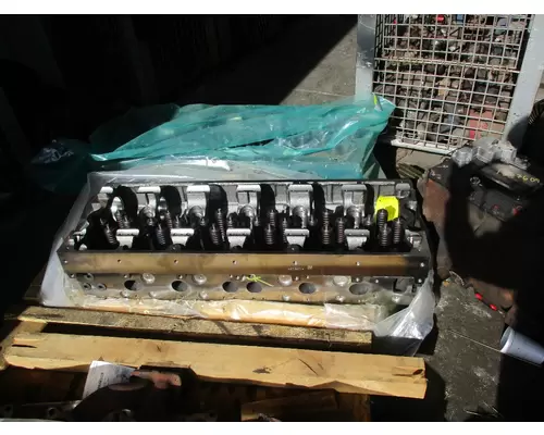 CUMMINS ISX15 CYLINDER HEAD