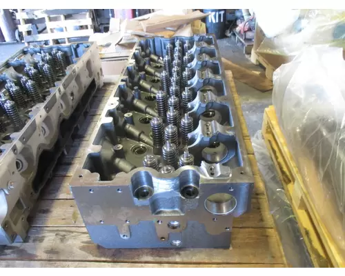 CUMMINS ISX15 CYLINDER HEAD