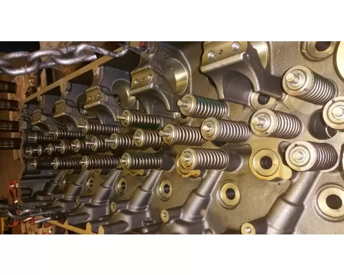 CUMMINS ISX15 CYLINDER HEAD